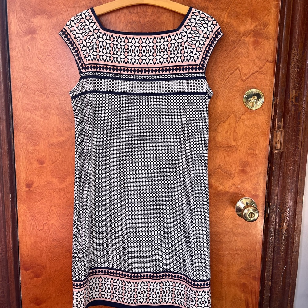 Super cute Max Studio cap sleeve, size Medium mini dress. Guys just below knee